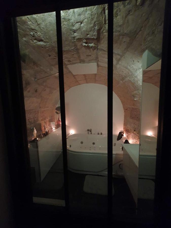 Ferienwohnung La Forteresse - Jacuzzi/Sauna - Centre Historique Rouen Exterior foto